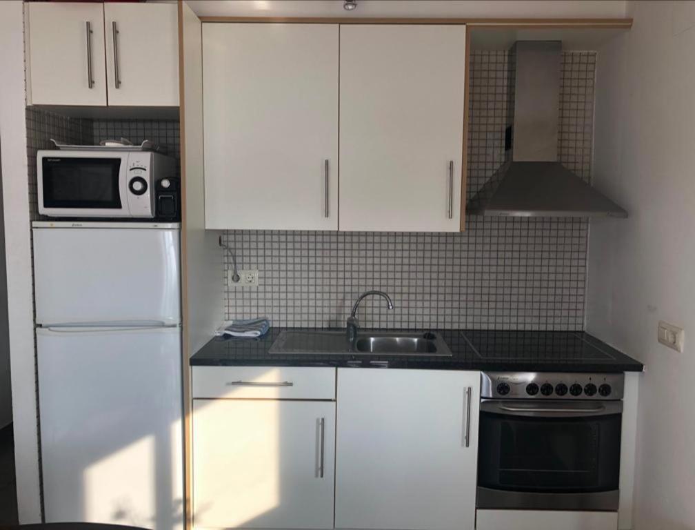 Platja Del Port Apartment Llança Екстериор снимка