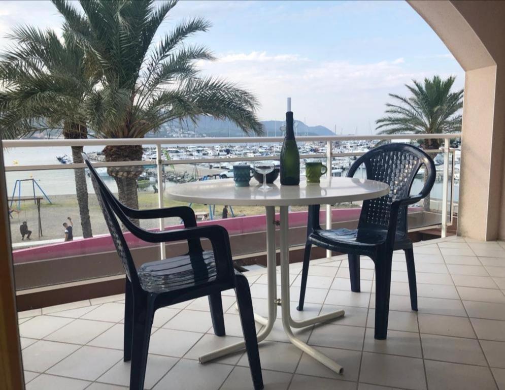 Platja Del Port Apartment Llança Екстериор снимка