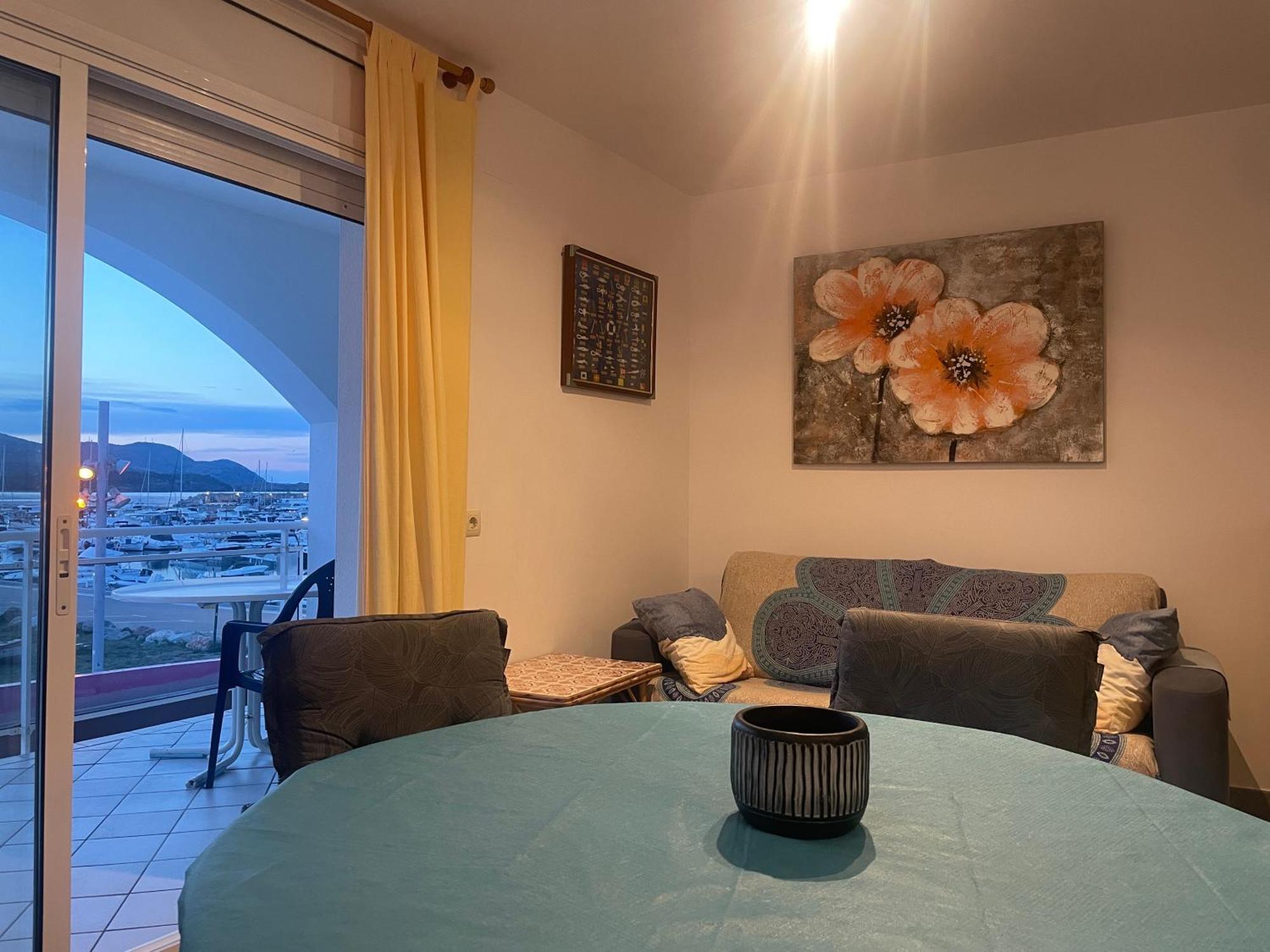 Platja Del Port Apartment Llança Екстериор снимка