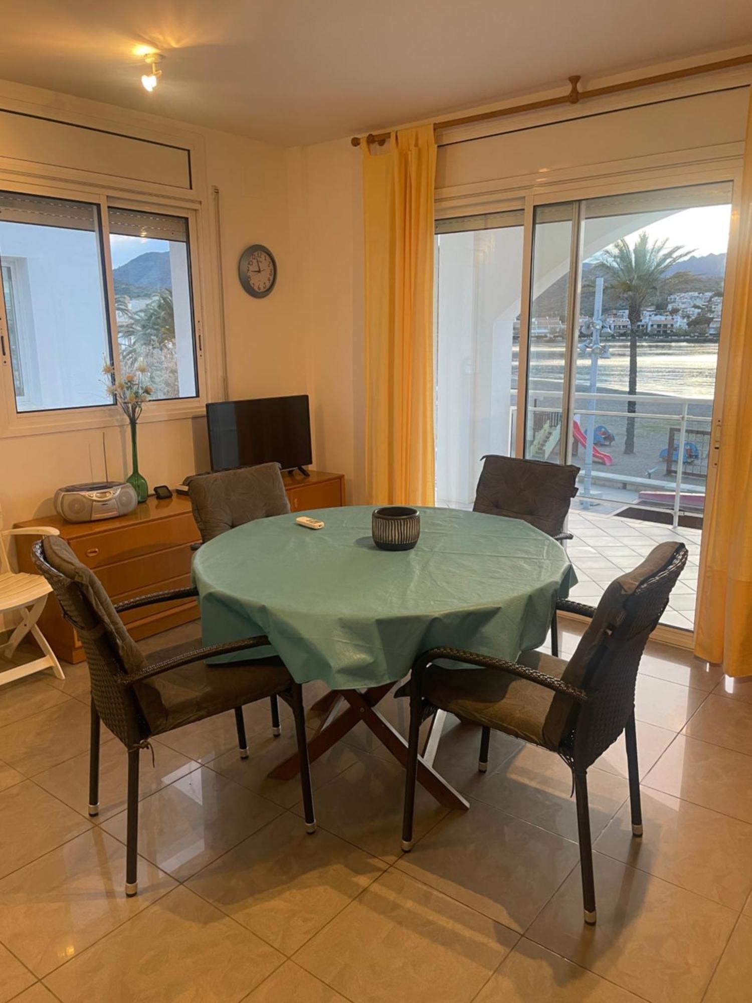 Platja Del Port Apartment Llança Екстериор снимка