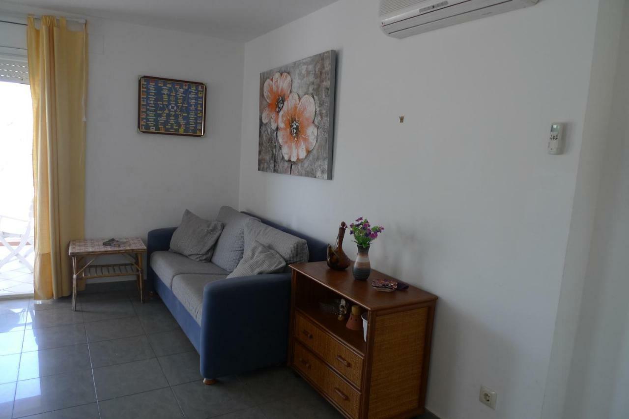 Platja Del Port Apartment Llança Екстериор снимка