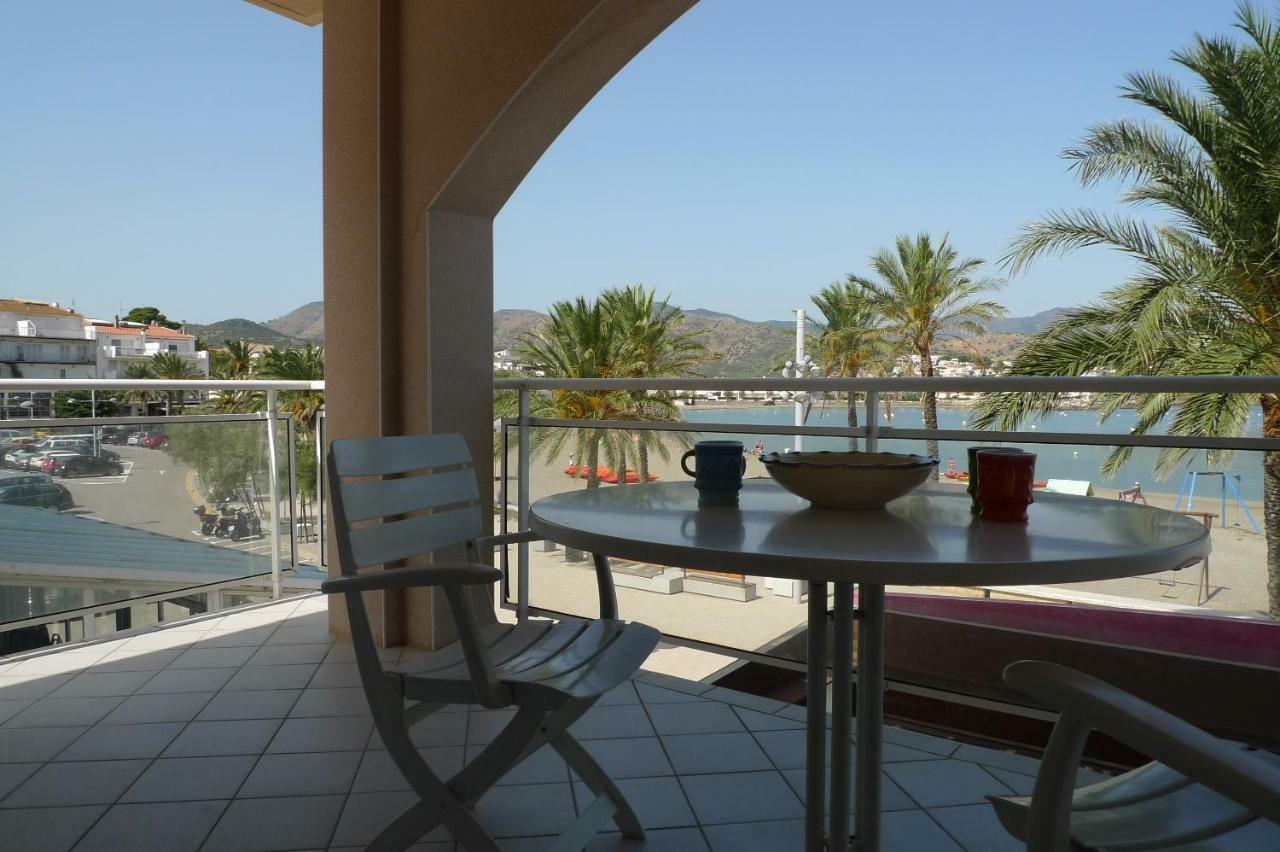 Platja Del Port Apartment Llança Екстериор снимка
